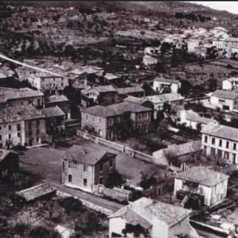 Centre Village02